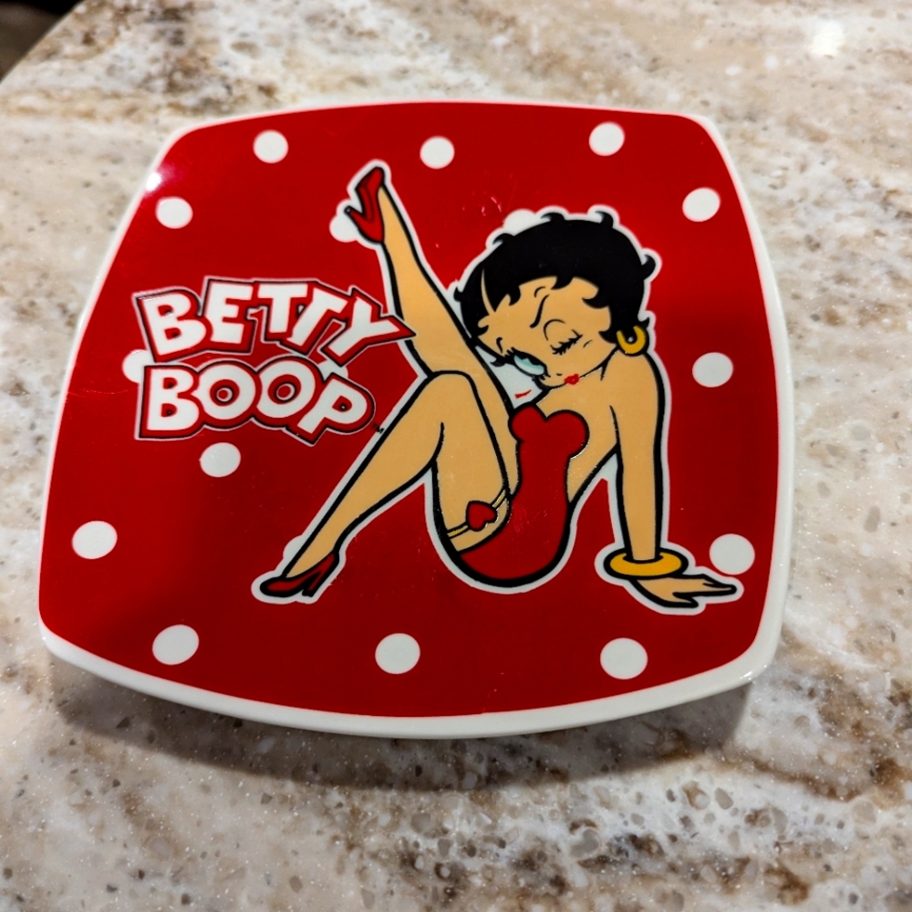 Betty Boop Dessert/Cocktail plate. Replacement Plate. GUC. 7 Inches.